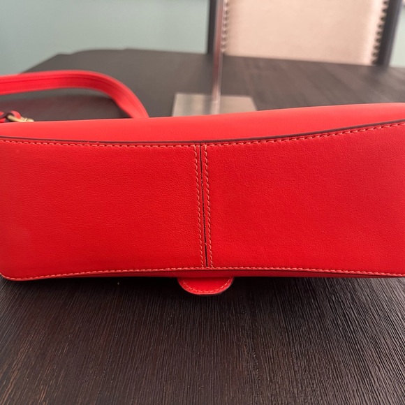 NWOT Coach Orange/Red Soft Tabby Bag - Picture 4 of 10